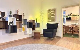 Feinzeit Lovely Lou - renovierter Altbau, Design, Zentrum!